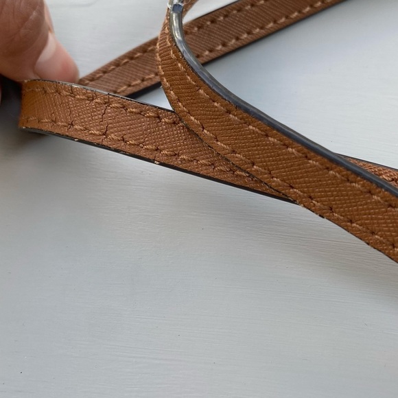 Tory Burch Robinson Small Tote - Picture 10 of 12